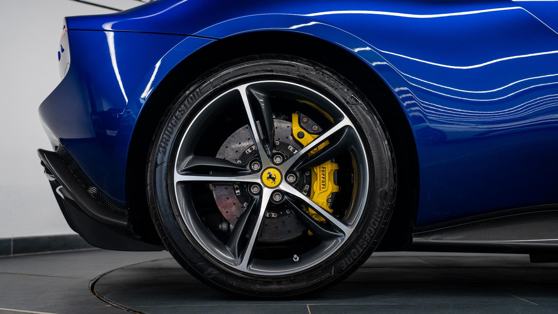 Ferrari 296 Photo 1c6ab14c-4825-4396-8670-a4aaa980c093.jpg