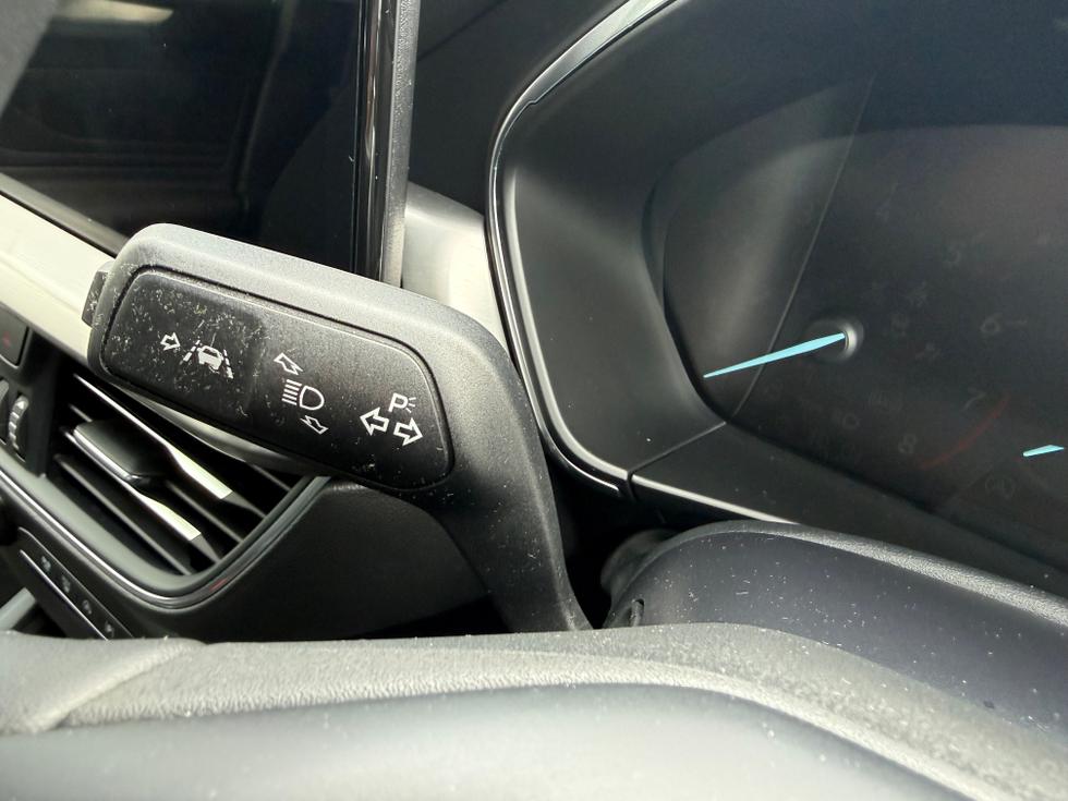 Ford Focus Photo 1c84b993-3e30-4897-96ae-b2d8226d60bb.jpeg