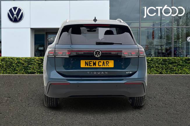VOLKSWAGEN  Tiguan  Photo 7