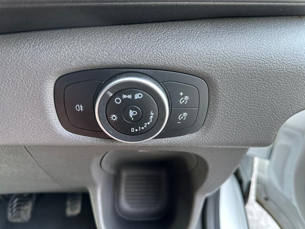 Ford Transit Photo 1c8d1f5b-7ae1-4e08-b28e-d40868d5f8ae.jpg