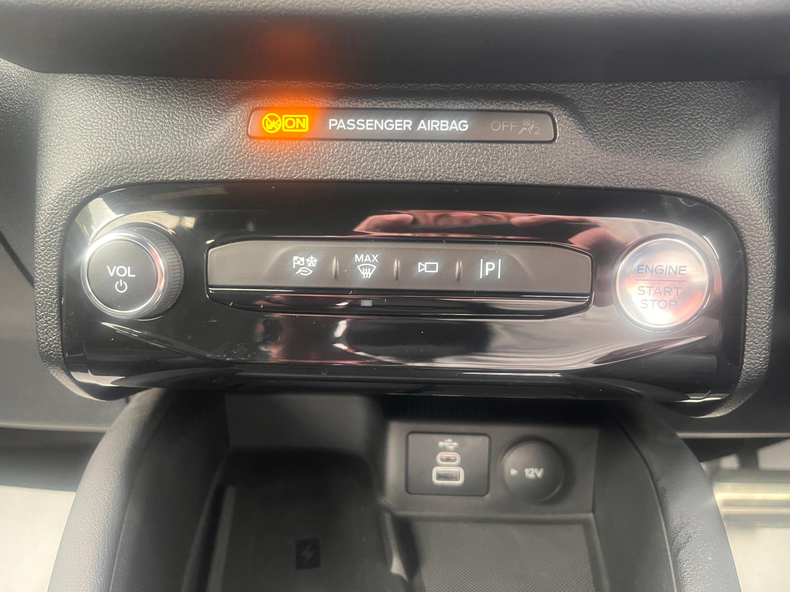 Used Ford Kuga EO75XHA 37