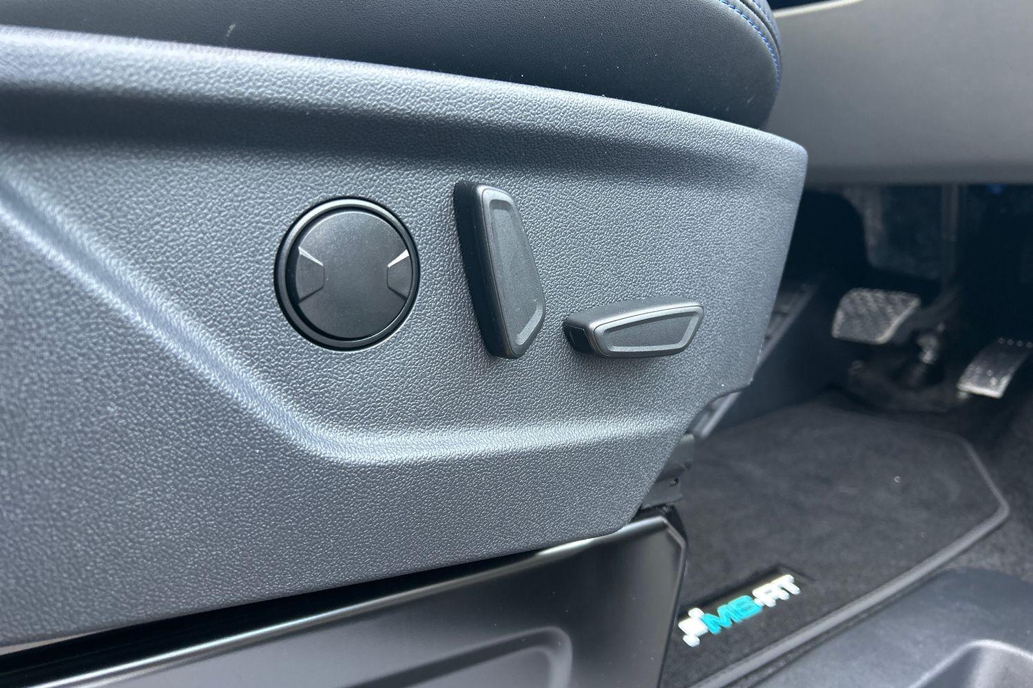 Ford TRANSIT CUSTOM Photo 32