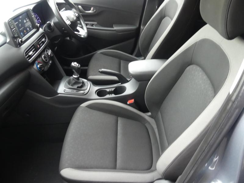 Hyundai KONA Photo 1cb96c59-984a-43a1-9504-348d1fb8dd2e.jpg