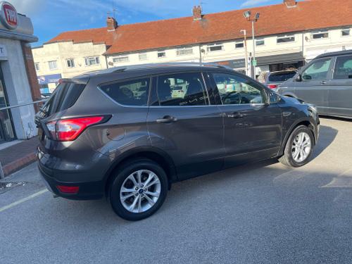 Ford Kuga Photo 1cc303a8-4978-4fff-81d1-43aa4f2f8378.jpeg