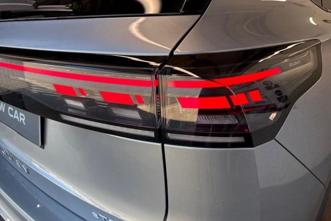VOLKSWAGEN Tiguan  Photo 18