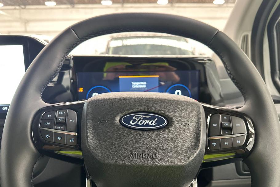 Used Ford TRANSIT CUSTOM CUSTOMDCIV01 9