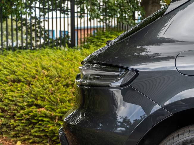 PORSCHE Macan Photo 39