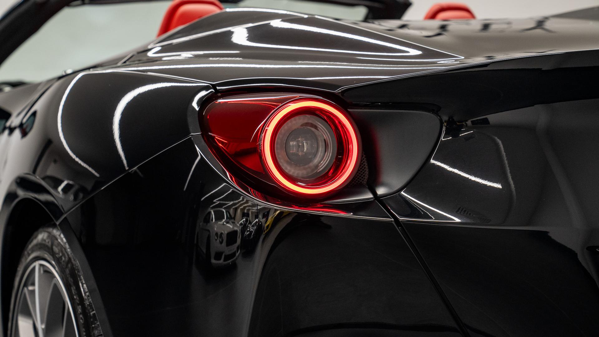 Ferrari Portofino Photo 1ce37ab7-48c8-4423-ac79-5d1c1441189e.jpg