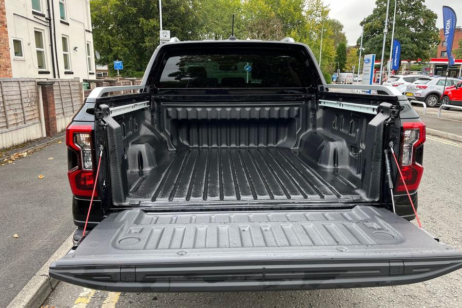 Ford RANGER Photo 1ce5d1e5-c25f-4a72-aa4f-bf1b9949e546.jpg