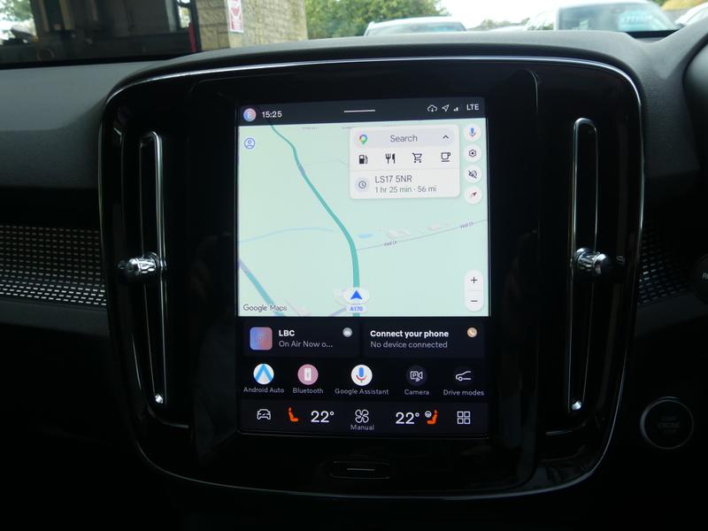 Volvo XC40 Photo 1cfc1a3a-40e5-49a3-9d3b-57350757bd72.jpg