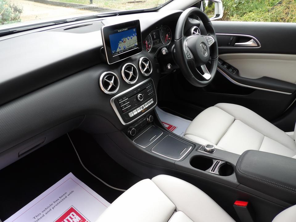 Used Mercedes-Benz A Class YR67GTF 3