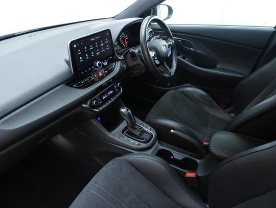 Hyundai i30 Photo 1d30a11d-7b10-4c9b-8734-6cbd6c8dbf83.jpg