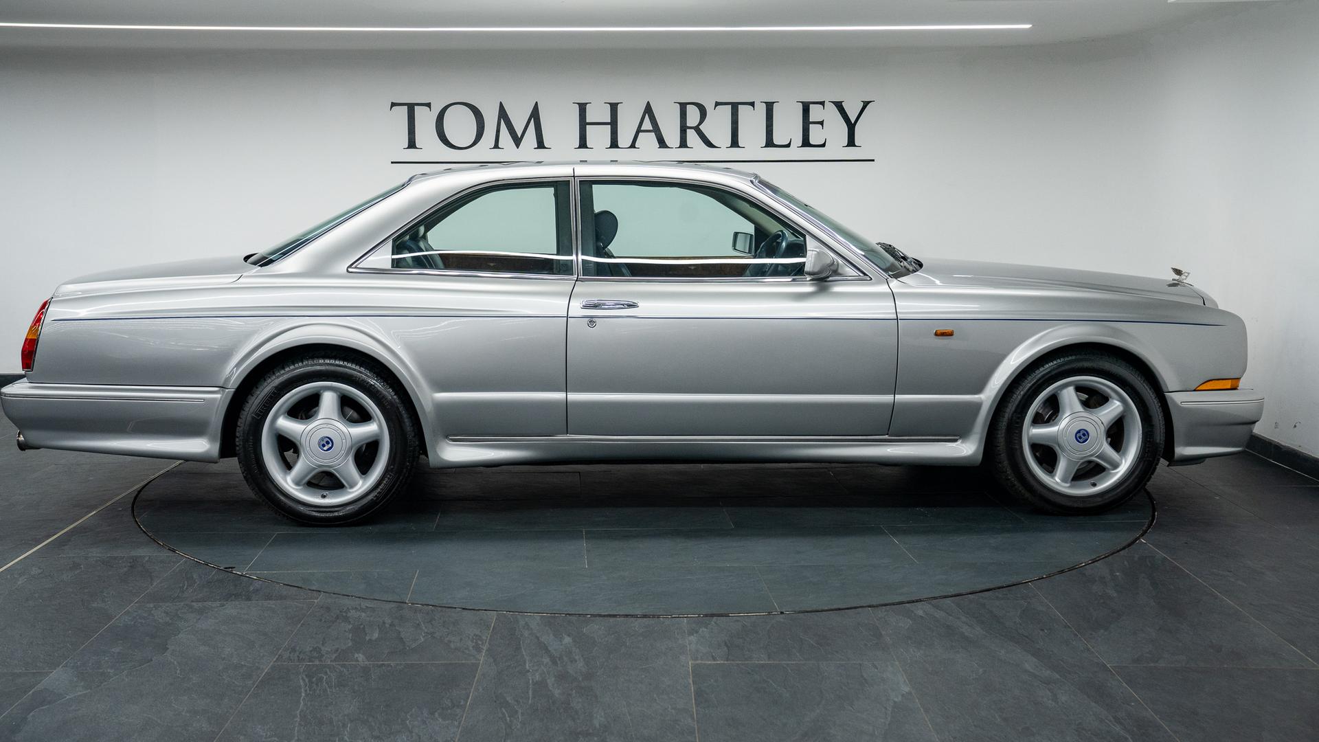 Bentley Continental Photo 1d31cf2d-a0d2-45f9-8674-2ba6a7e0ed70.jpg