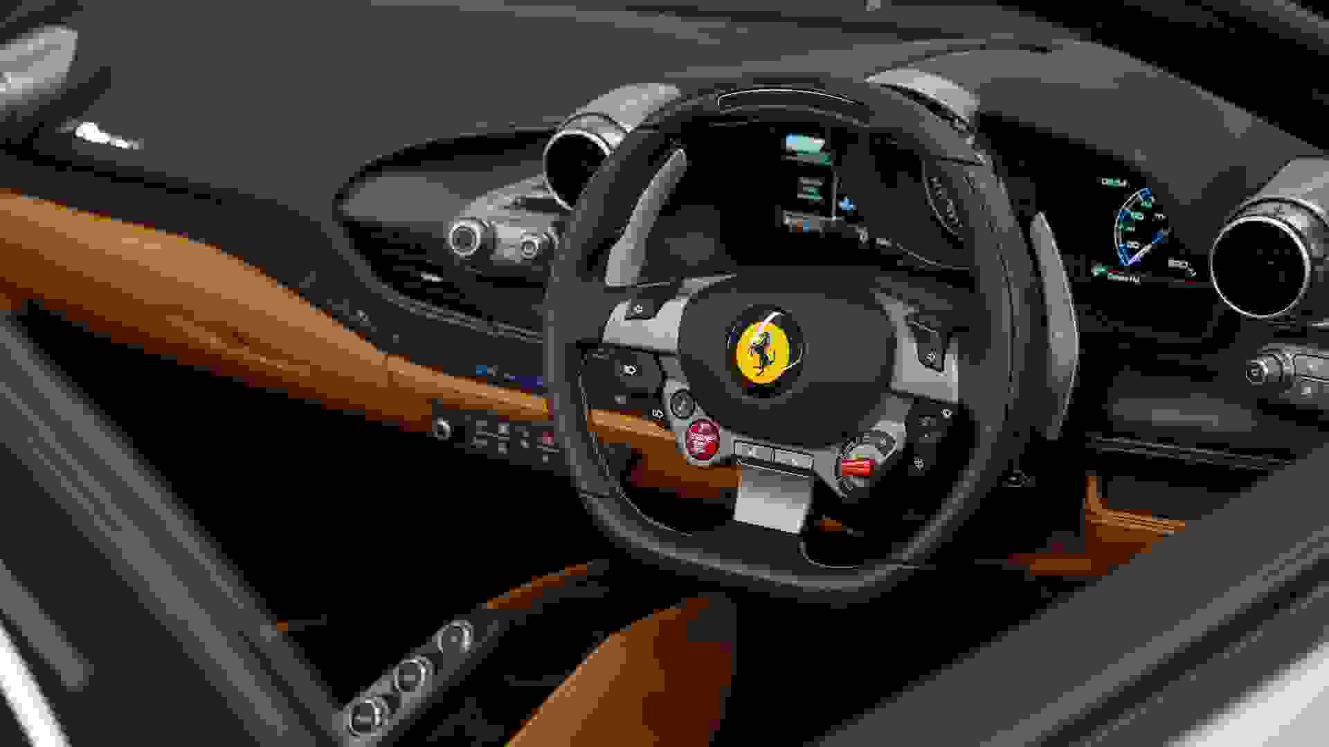 Ferrari F8 Photo 1d321982-d7c4-448b-a672-35a66acc5ada.jpg