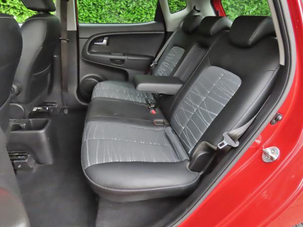Used Kia Venga CA66JGF 13