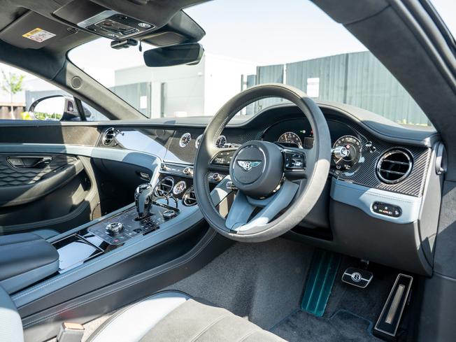 BENTLEY Continental GT Photo 16