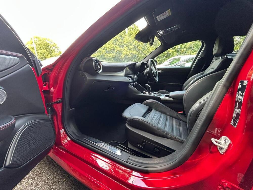 Used Alfa Romeo Giulia RA25EVW 23