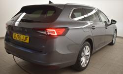 Skoda SUPERB Photo 3