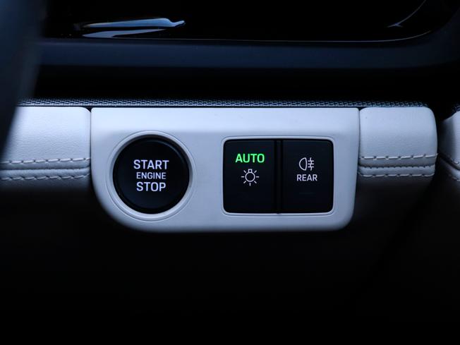 PORSCHE Panamera Photo 29