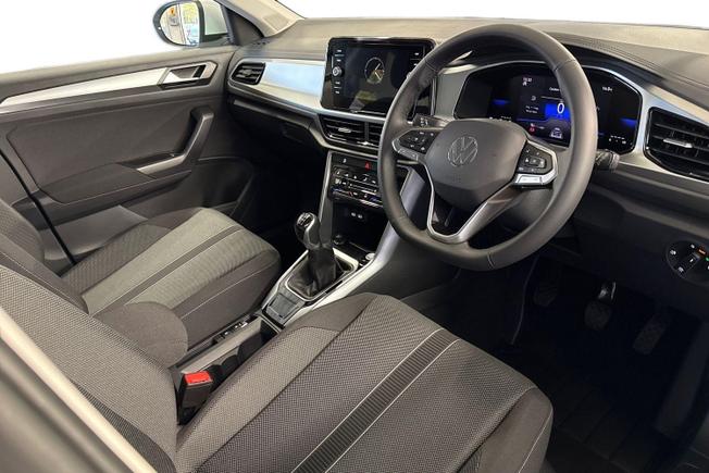 VOLKSWAGEN T-Roc Photo 8