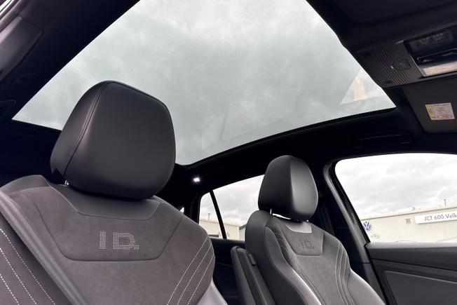VOLKSWAGEN Id.5 Photo 30