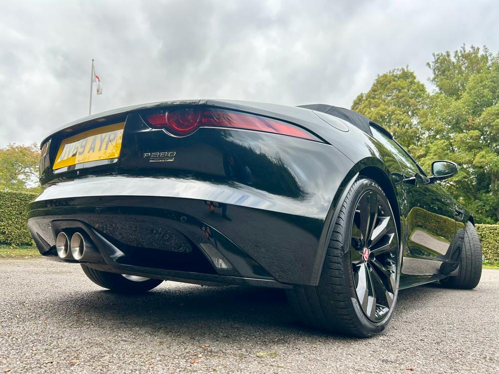 Used Jaguar F-Type OV69AYP 32