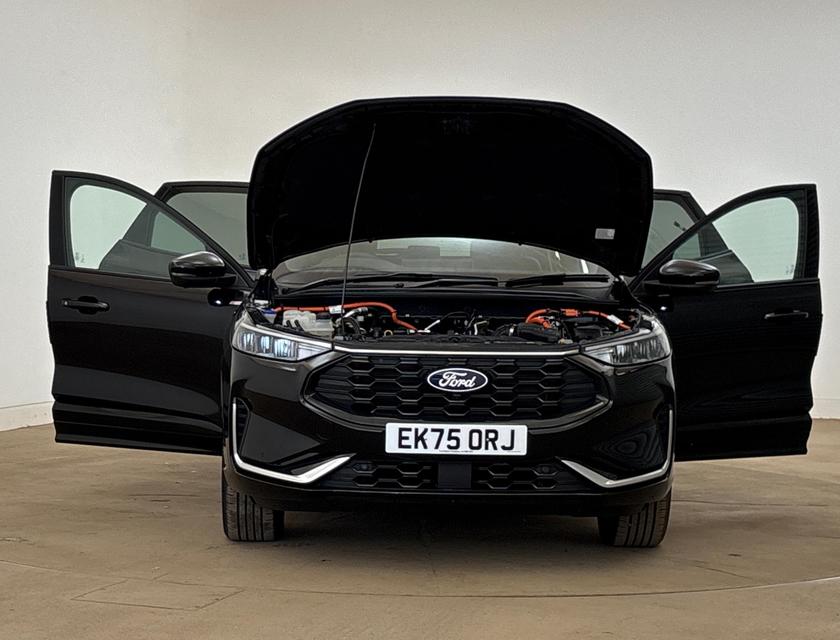 Ford Kuga Photo 1d7a6b8b-f954-4955-8bdc-74ab1c0b72e6.jpg