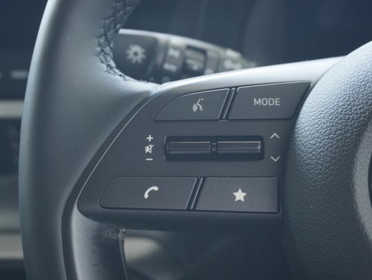 Hyundai BAYON Photo 1d85721d-6b12-409e-9e6b-a15071c505d7.jpg