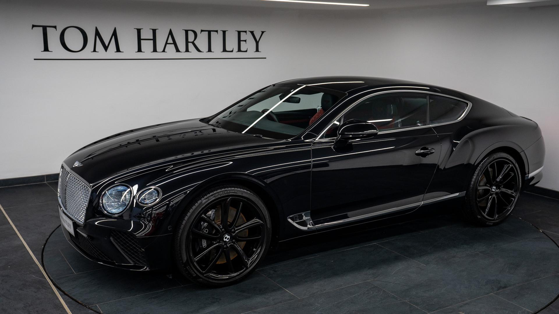 Bentley Continental GT Photo 1d876dbc-f8c0-46e1-ba7a-548d8f4e5f70.jpg