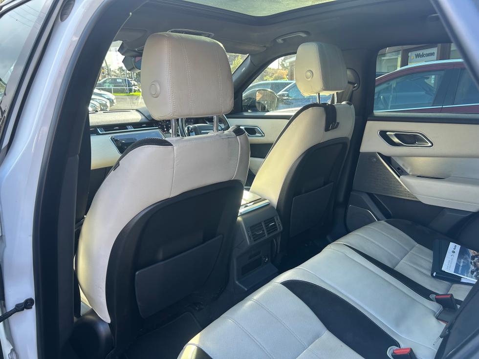 Land Rover Range Rover Velar Photo 1da3b2a1-19a0-4877-b51c-93725a49ee1f.jpeg
