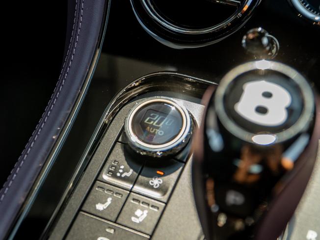 BENTLEY Continental GT  Photo 26