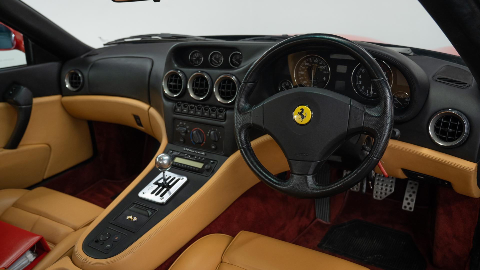 Ferrari 550 Photo 1dbeb38d-0328-4625-97f9-6a50ab07759e.jpg