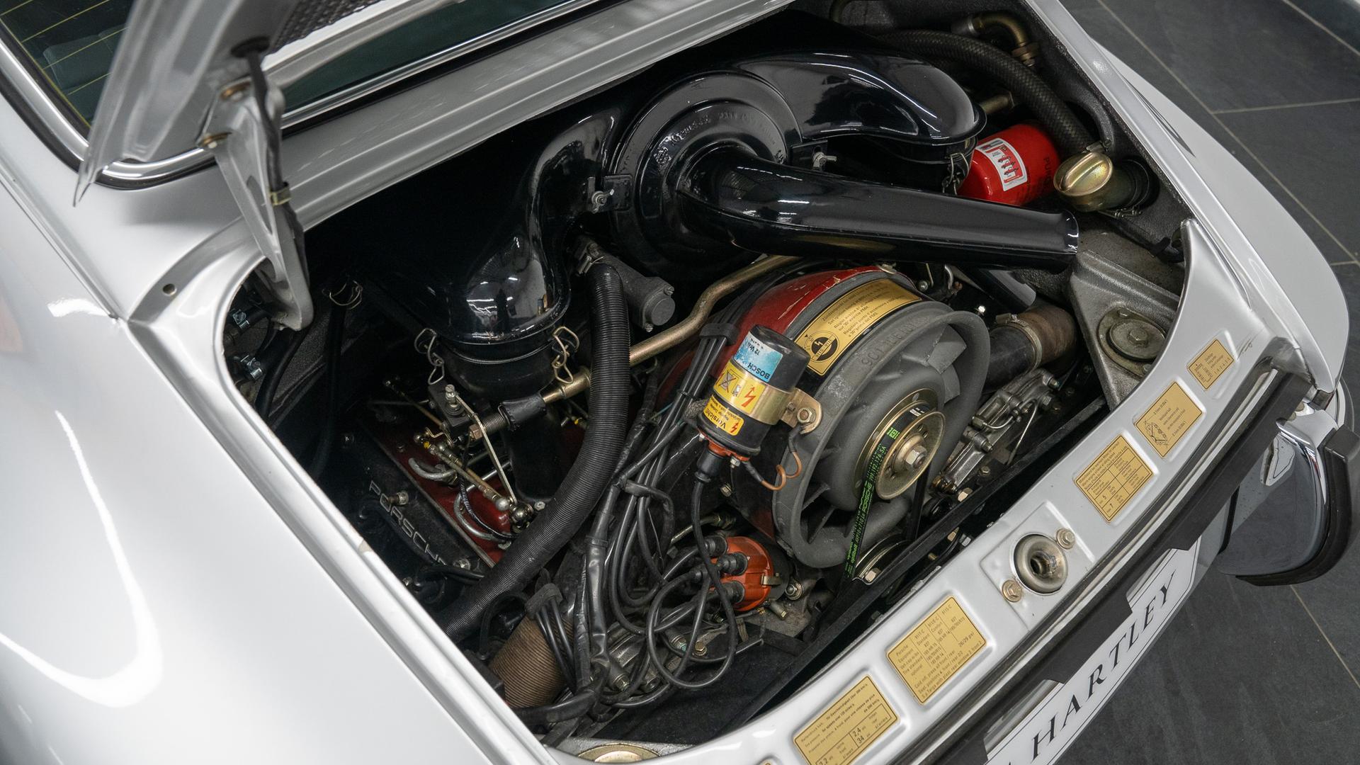 Porsche 911 Photo 1dcadab9-c1a3-4819-8485-39ee88f13c24.jpg