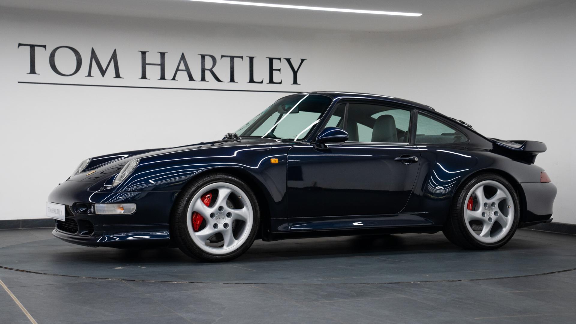 Porsche 911 Photo 1dd26333-29b7-45a2-967d-e85969a665e6.jpg