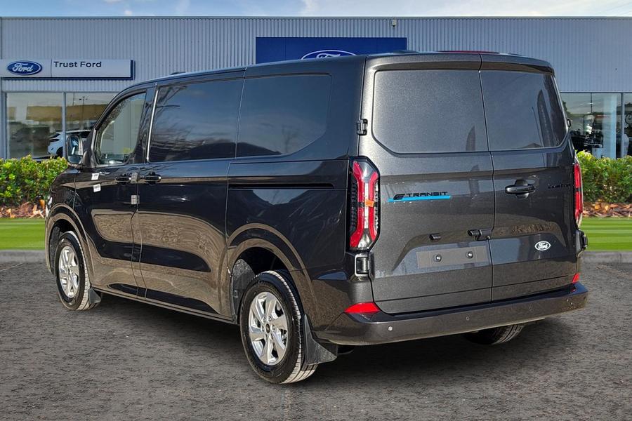 Ford E-TRANSIT CUSTOM Photo 1dd7c24b-1319-4085-9483-a59b33045a34.jpg