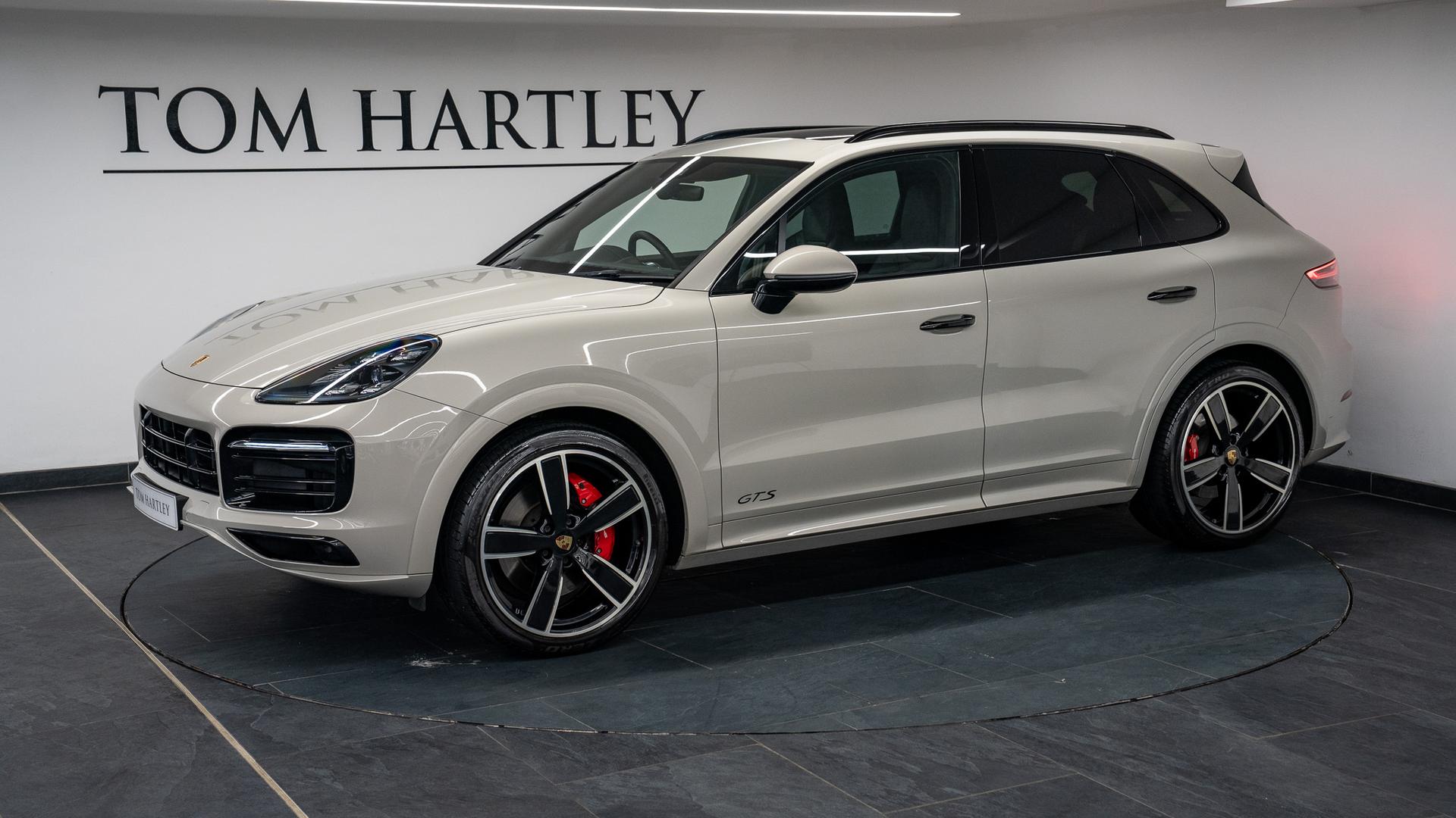 Porsche Cayenne Photo 1dd7f393-f708-4f58-8ff5-de77a5ced2f8.jpg
