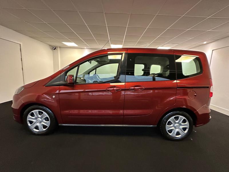 Ford Tourneo Courier Photo 1dd86dc0-d23c-4cdb-9b77-fcf578b28f81.jpg