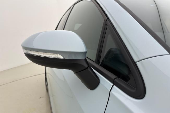 VOLKSWAGEN Golf Photo 20