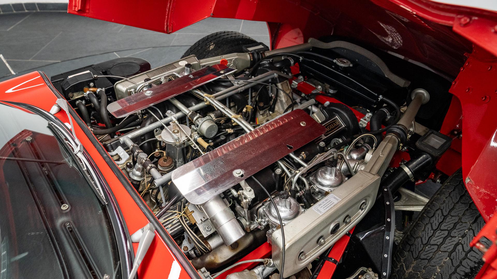 Jaguar E-Type Photo 1de5daf5-b9b3-47bc-9063-2ad8cf7f9837.jpg