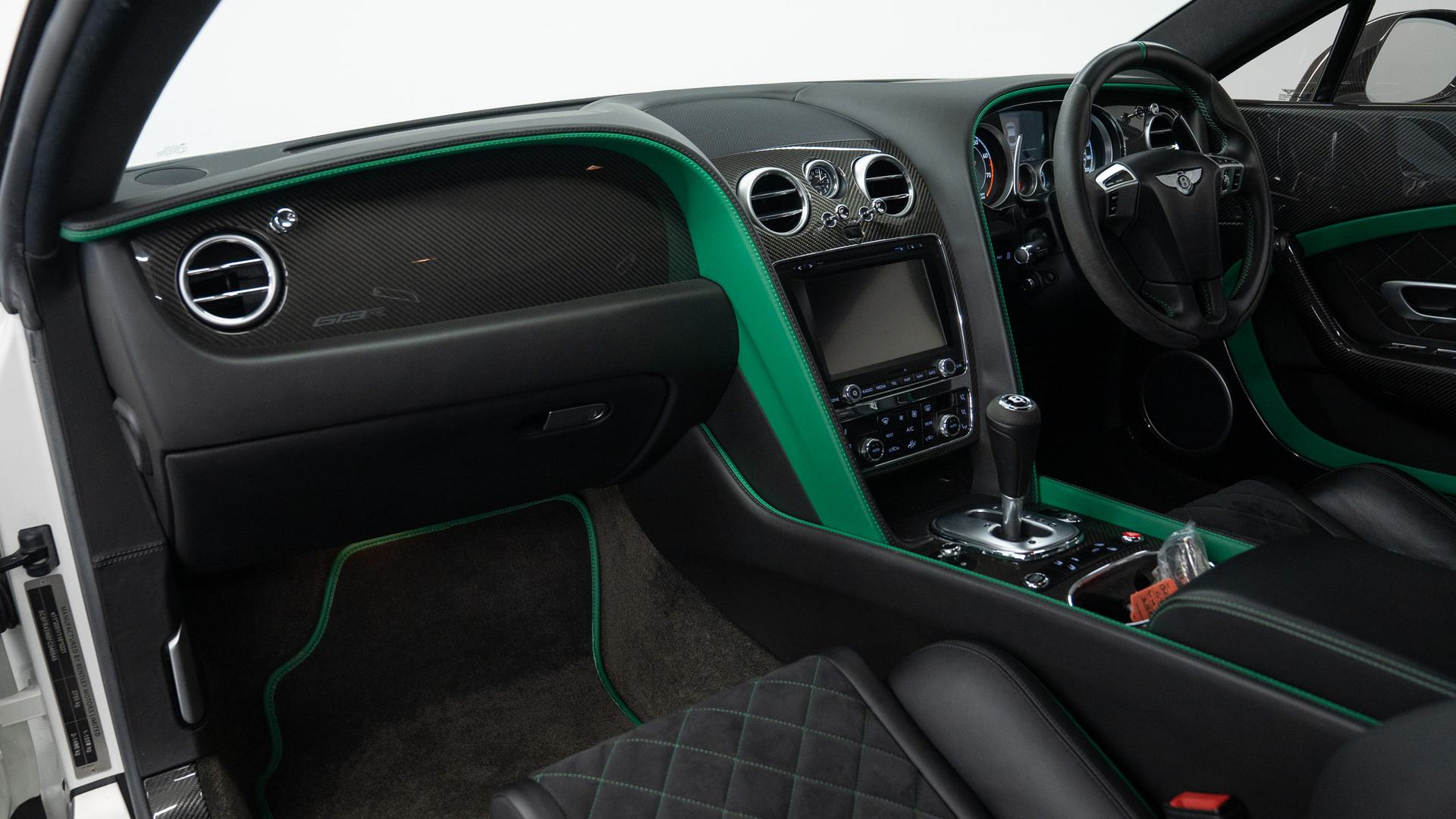 Bentley CONTINENTAL Photo 1df047f7-5734-4671-a268-4b48a878902c.jpg
