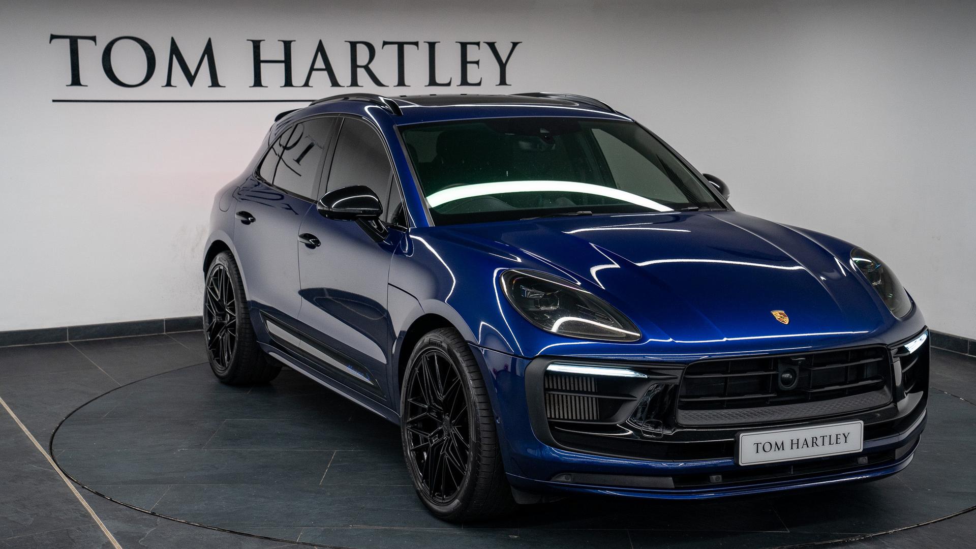 Porsche Macan Photo 1df54990-bb38-4d13-919b-30cbc1dc18ce.jpg