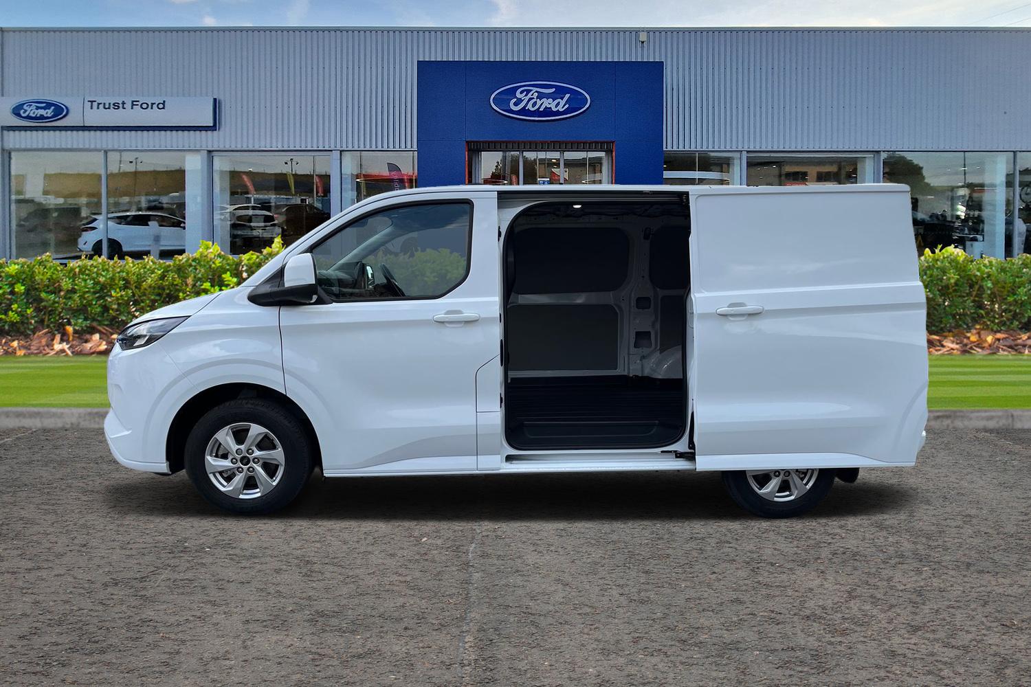Ford E-TRANSIT CUSTOM Photo 5