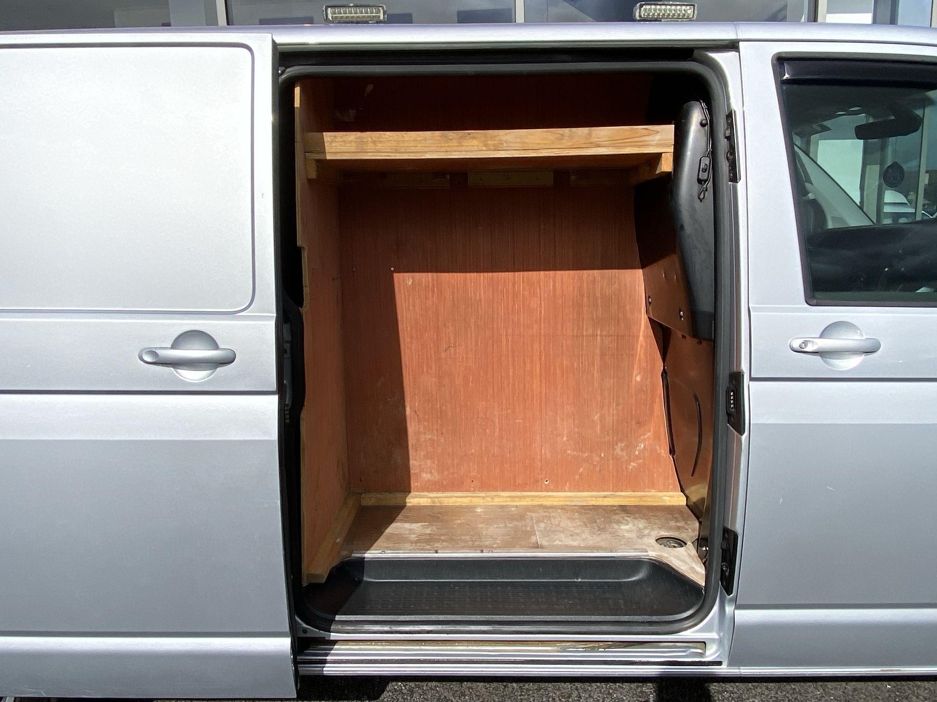 2021 Volkswagen TRANSPORTER T32 LWB 2.0 TDI 150 Highline - vehicle photo 9 for sale on PureCar