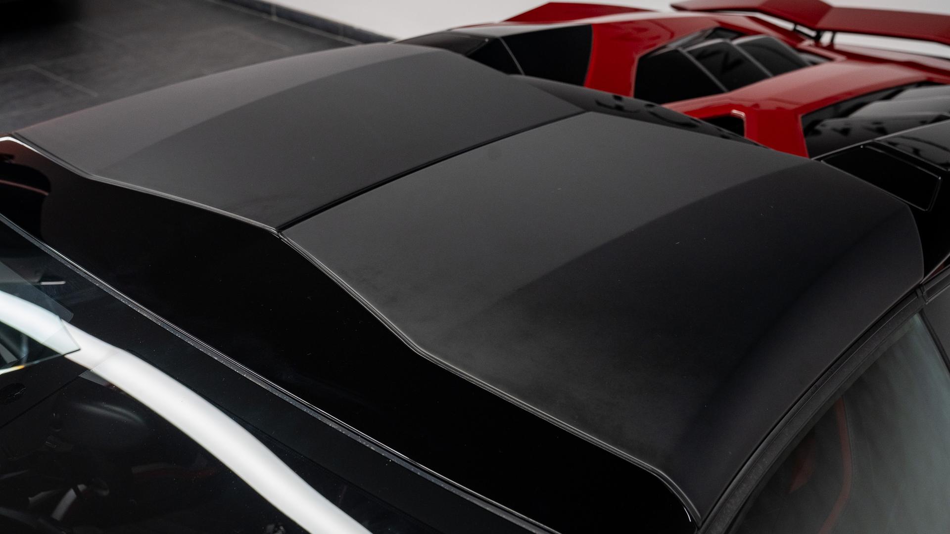 LAMBORGHINI Aventador Photo 1e1f685d-9087-43e0-b5be-f70804e6cd77.jpg