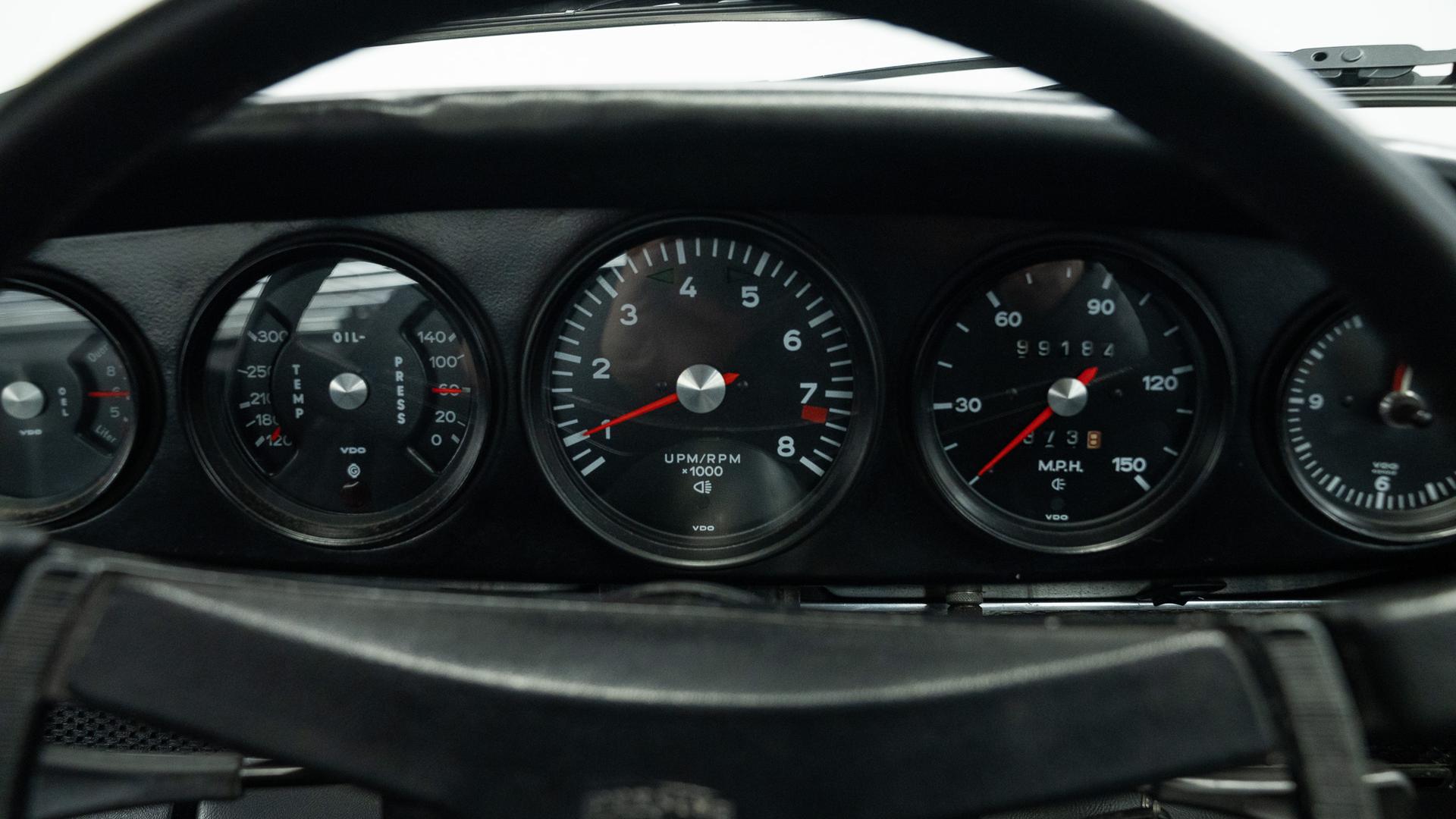Porsche 911 Photo 1e1ff9c3-39f5-4ec3-bf10-ae3156635b31.jpg