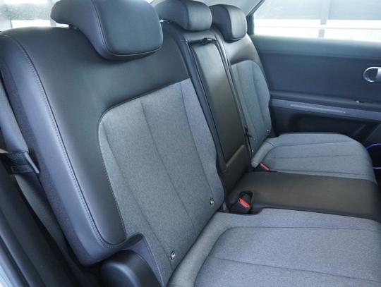 Hyundai IONIQ 5 Photo 1e2cc837-1d4a-49cd-b334-adf247b84caf.jpg