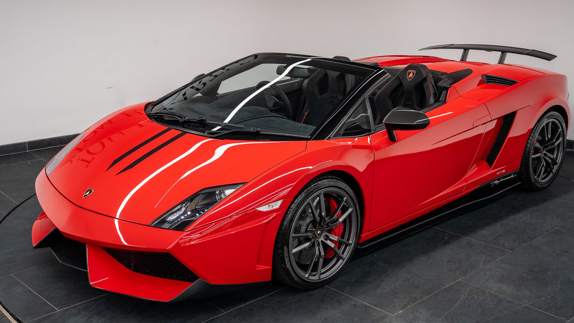LAMBORGHINI Gallardo Photo 1e2fc9bf-148a-4286-b81d-fc6045cdb0f9.jpg
