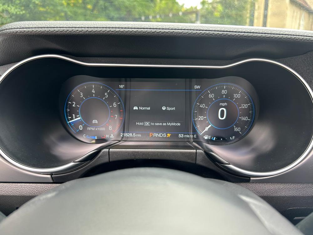 Used Ford Mustang AF18AGZ 42