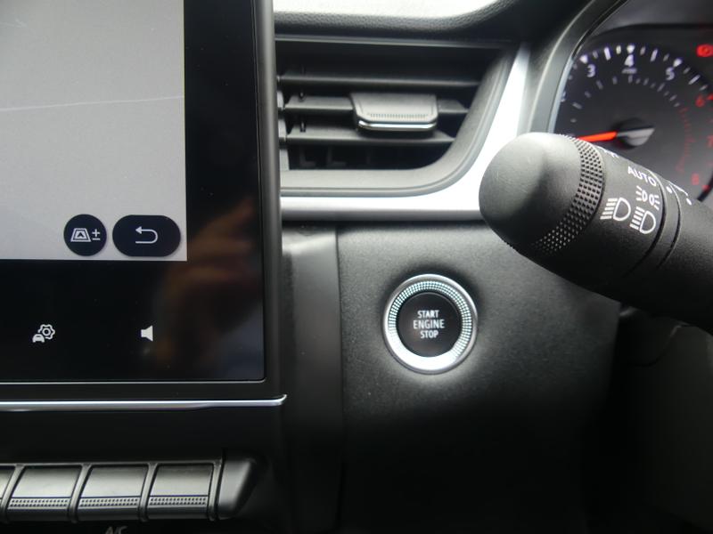Renault Captur Photo 1e357284-ca97-4ae1-ab08-a5552daa493a.jpg