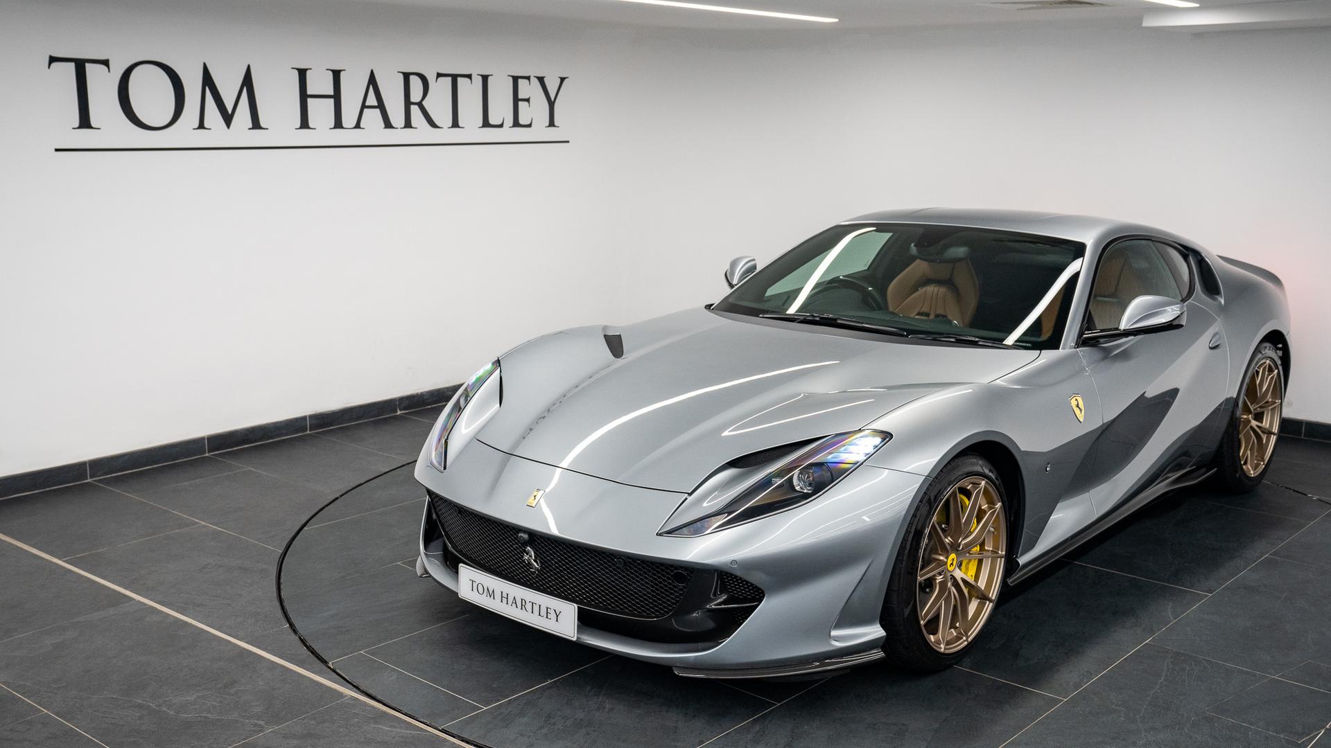 Ferrari 812 Photo 1e4d0ca8-7620-49e0-a358-4556e7b83060.jpg